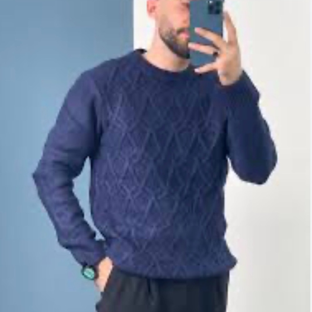 Piombo Men's Navy Blue Sweater